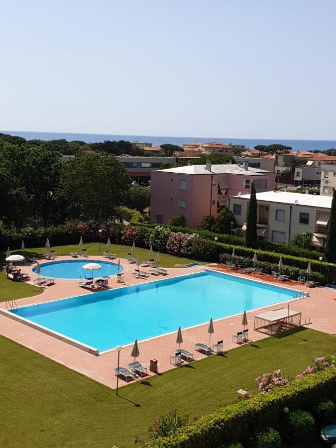 Appartamento Santa Costanza Con Piscina San Vincenzo Exterior photo