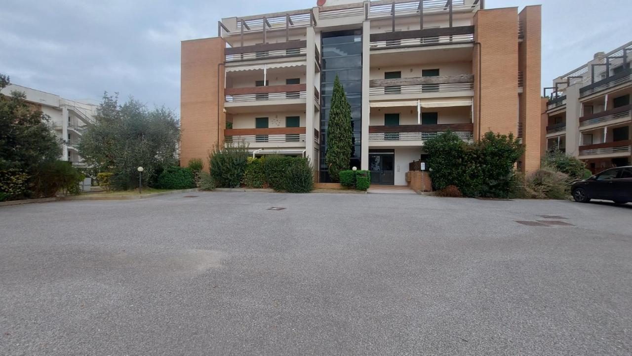 Appartamento Santa Costanza Con Piscina San Vincenzo Exterior photo